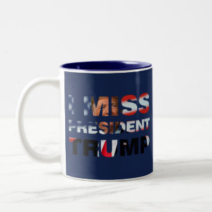 Ich vermisse Präsident Trump Zweifarbige Tasse