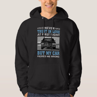 Ich vertraue nie auf Liebe auf den ersten Blick, a Hoodie