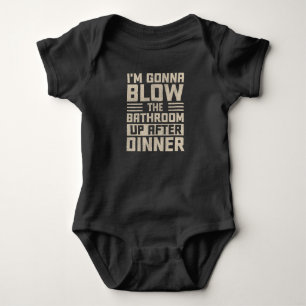 Ich werde das Badezimmer nach dem Abendessen in di Baby Strampler