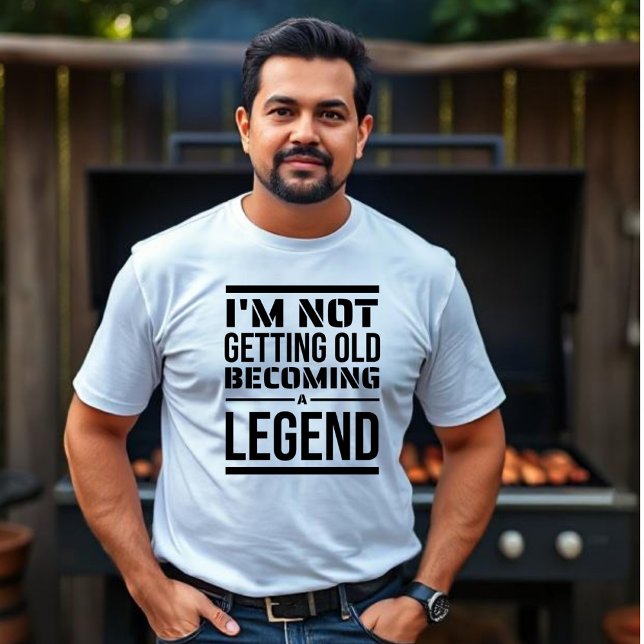 Ich werde nicht alt, werde ein Legende Unisex T-Shirt (Von Creator hochgeladen)
