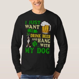 Ich Wollte nur, Bier zu trinken und meine größeren T-Shirt