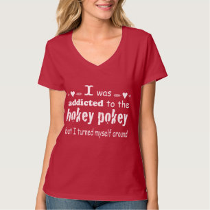 Ich wurde dem Hokey Pokey Typografy Zitat zugeschr T-Shirt