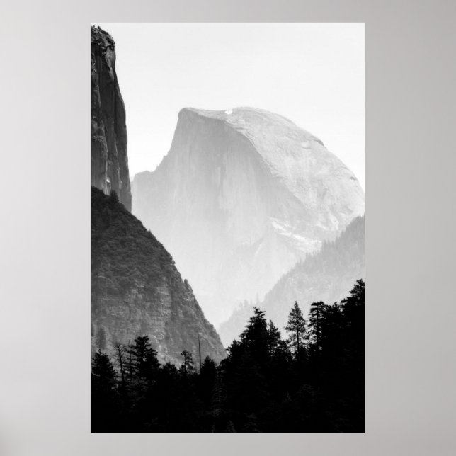 Iconic Halb Dome Rock Face | Yosemite Valley Poster (Vorne)