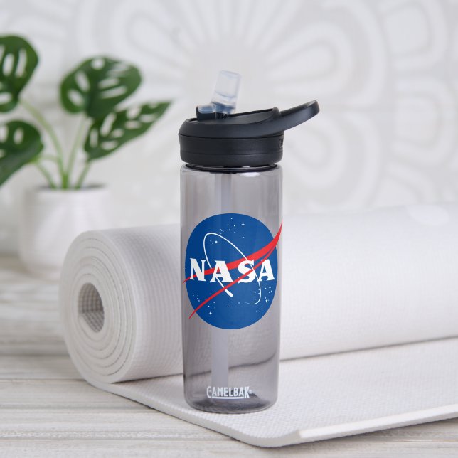 Iconic NASA Moon Tinted 20 oz Trinkflasche (Yoga (gedreht))