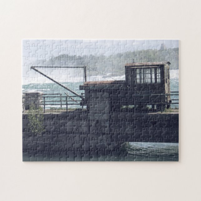 Iconic Niagara Falls Railway Cart Puzzle (Horizontal)