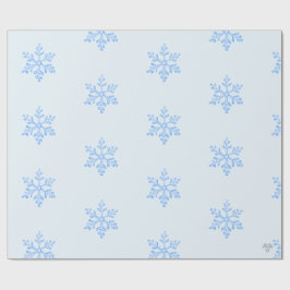 Icy Blue Snowflake Pattern on Pale Blue Background Geschenkpapier