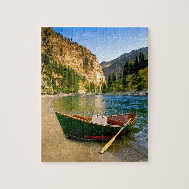 IDAHO, Fischerboot auf einem sandigen Strand in Puzzle (Vertikal)