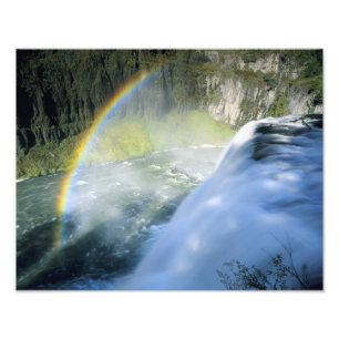 Idaho. USA. Regenbogen im Sprühnebel oberhalb von Fotodruck