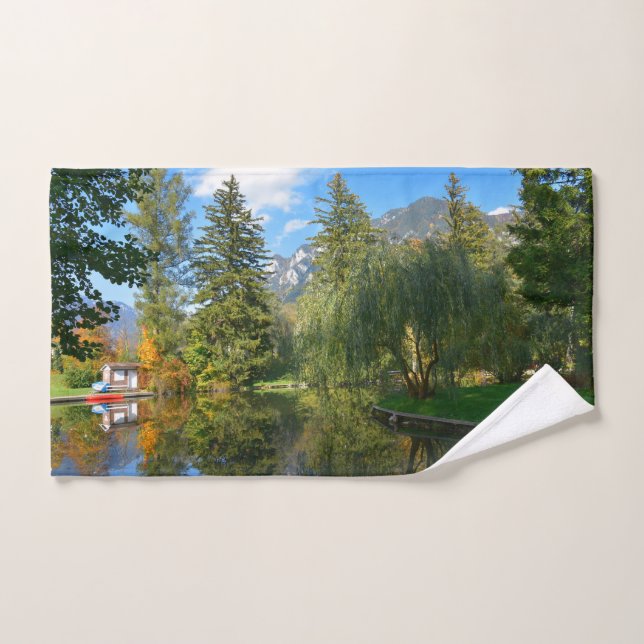 Idylle des Herbstbeckens Handtuch (Handtuch)