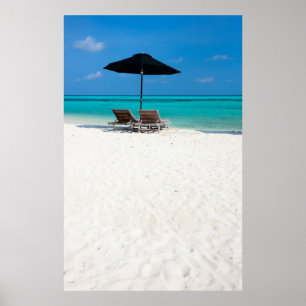 Idyllischer tropischer Strand auf den Malediven Poster