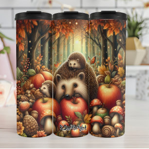 Igel in einem Herbstwald Thermosbecher
