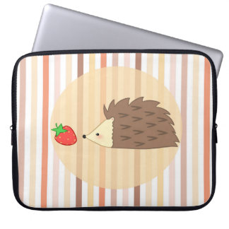 Igel und Erdbeere Laptopschutzhülle