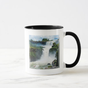 Iguazu-Wasserfälle umgeben von Dschungel Tasse