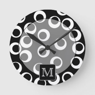 Ihr Brief. Schwarzweiss-Monogramm. Spaß-Muster Runde Wanduhr