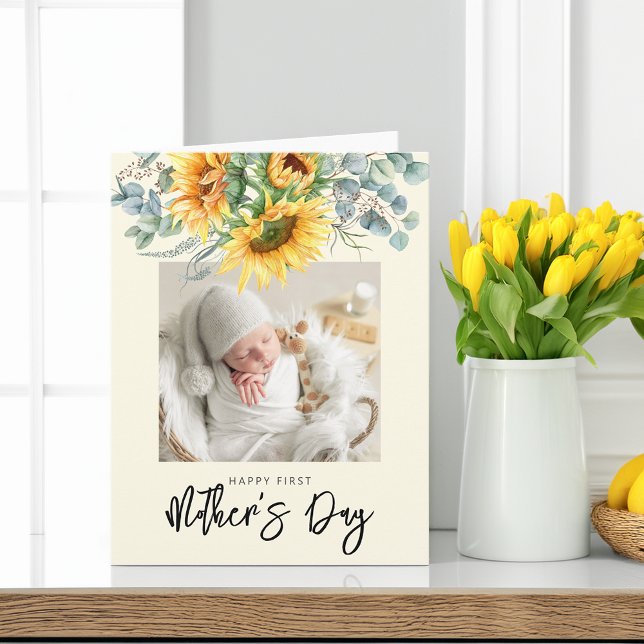 Ihr erstes Müttertag Sonnenblumengrün Foto Karte (Your First Mother's Day Sunflower Greenery Photo Card)