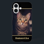 Ihr Foto Schwarz und Gold LIEBE Moderne Elegant iPhone 16 Hülle<br><div class="desc">Das Samsung SGH-E900 ist ein hochwertiges Foto, mit dem Sie sich für ein stilvolles Interieur begeistern können. Das Schwarz-Gold-Design zeichnet sich durch ein Bild, eine trendige Schreibmaschine Stil "LIEBE" und personalisierten Namen, die Ihr individuelles Bild abbilden. Text und Bild sind alle einfach zu anpassen oder zu löschen, wenn gewünscht. Ideal...</div>