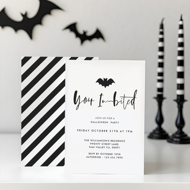 Ihr in Bited Black Bat Minimal Halloween-Party Einladung (Your In-Bited Black Bat Minimal Halloween Party Invitation)