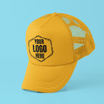 Ihr Logo hier | Yellow Trucking Company Staff Cap Truckerkappe<br><div class="desc">Für Besitzer oder Geschäftsführer von LKWs wird dies Ihnen das Leben erleichtern. Die Mitarbeiterobergrenze der Firma Yellow Trucking ist für Fahrer, Mitarbeiter und Mitarbeiter eines LKW- und Logistikunternehmens gedacht. Mit einem Platzhalter für "Ihr Logo hier", den Sie schnell und einfach durch Ihr eigenes Firmenlogo und voila ersetzen können! Sie haben...</div>