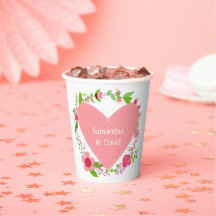 Ihr Name(e) in einem Heart Paper Cups