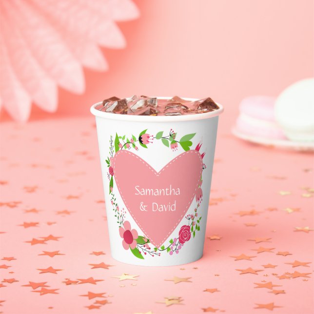 Ihr Name(e) in einem Heart Paper Cups Pappbecher (Insitu)