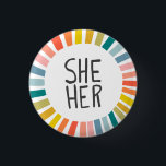 IHR Pronouns Rainbow Handletter Stolz Button<br><div class="desc">Dekorieren Sie Ihr Outfit mit diesem coolen Kunstknopf. Macht ein großartiges Geschenk! Sie können ihn anpassen,  die Hintergrundfarben ändern und auch Text hinzufügen. Karo in meinem Shop für viel mehr Farben und Muster! Lass mir Bescheid,  wenn du auch etwas Gewohntes willst.</div>