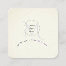 Ihre Logo-Visitenkarten auf dem weißen Platz Quadratische Visitenkarte