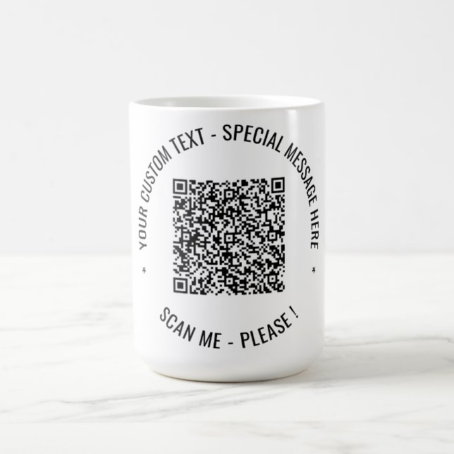 Ihre QR-Code-Scan-Info und die Tasse für den benut (Mittel)