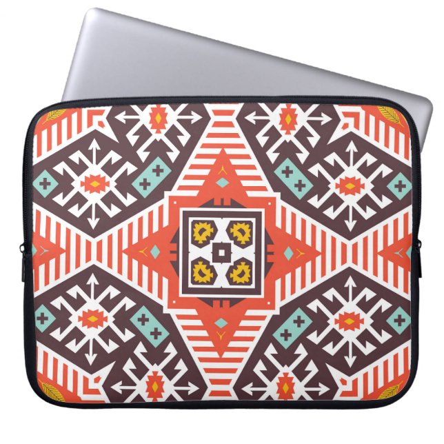 Ikat Aztec: Ethnisch gestreifte Textur Laptopschutzhülle (Vorderseite)