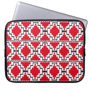 Ikat Aztec Muster - Rot, Schwarz und Weiß Laptopschutzhülle