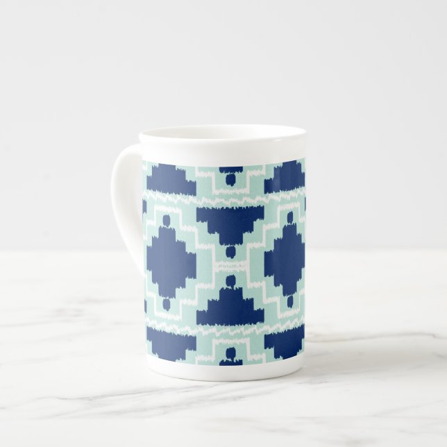 Ikat Aztec Pattern - Indizes und hellblau Prozellantasse (Vorderseite Links)