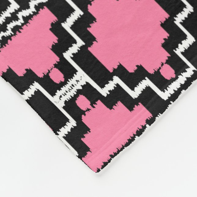Ikat Aztec Tribal - Fuchsia Pink, Schwarz und Weiß Fleecedecke (Ecke)