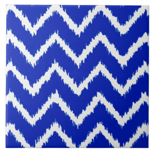 Ikat Chevrons - Kobaltblau und weiß Fliese