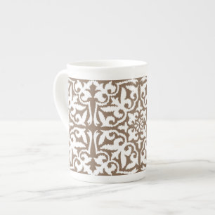 Ikat-Damast-Muster - Taupe Tan und White Prozellantasse