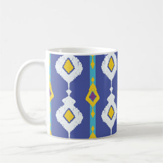 Ikat, ein nahtloses ethnisches Muster. Kaffeetasse