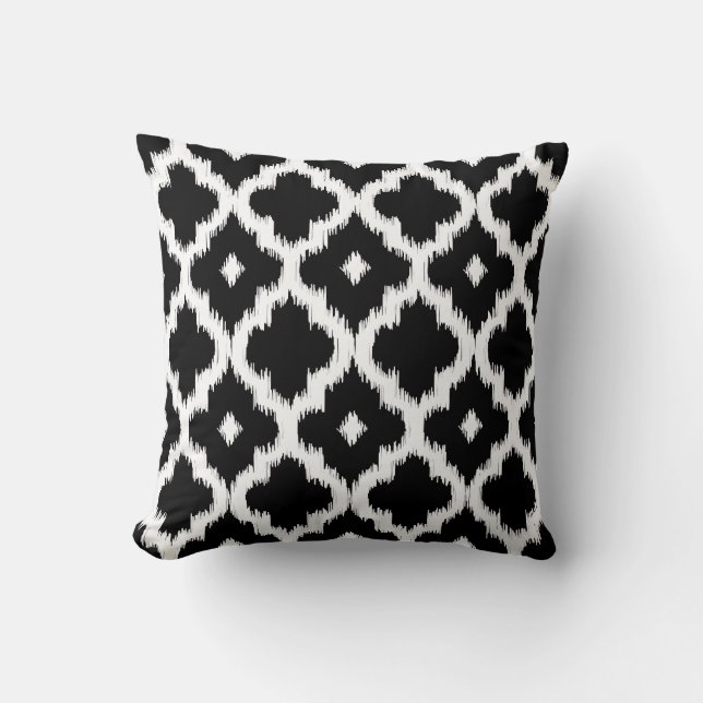 Ikat Quatrefoil Muster Schwarzweiss Kissen (Vorderseite)