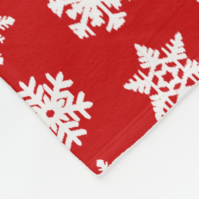 Ikat Snowflakes - Dunkelrot und weiß Fleecedecke (Ecke)