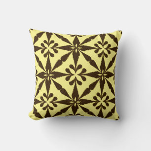 Ikat Star Pattern - Braun und Gelb Kissen