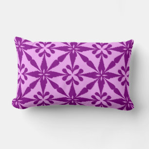 Ikat Star Pattern - Violet und Orchid Lendenkissen