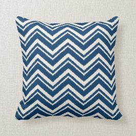 Ikat Zickzack gestreiftes Muster-Marine-Blau Kissen