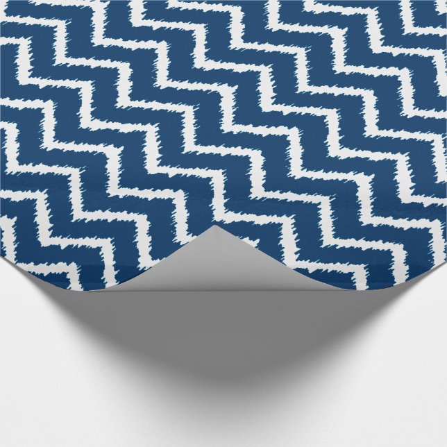 Ikat Zickzack Pattern - Navy und Weiß Geschenkpapier (Ecke)