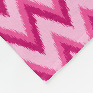 Ikat Zickzack Stripes - Fuchsia und Pink Fleecedecke