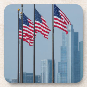 Illinois, Chicago. Navy Pier, wehende US-Flaggen Untersetzer