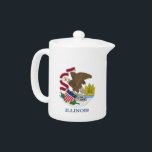 Illinois State Flag Teapot<br><div class="desc">Fügen Sie Ihrer Teezeit eine Touch Illinois Stolz hinzu mit unserem exklusiven Teekessel mit der Flagge von Illinois! Dieser Teekessel ist mit viel Liebe zum Detail gestaltet und ist mehr als nur ein funktionales Küchenzubehör, sondern eine Feier von Illinois kulturellem Stolz. Das elegante Design zeigt stolz die ikonische Illinois-Staatsflagge, die...</div>