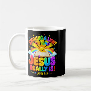 Illuminationsstation wirft ein Licht auf Jesus Kaffeetasse