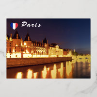 Illuminierte Conciergerie in der Nacht - Paris, Fr
