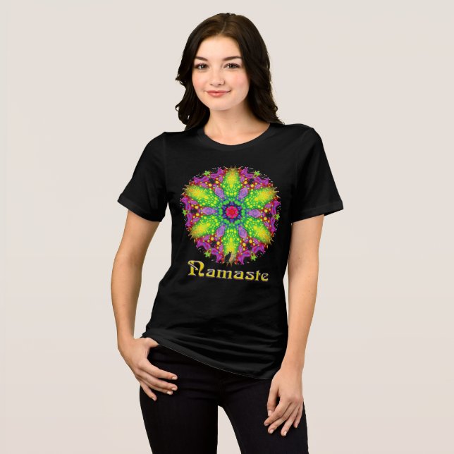 Illusory Namaste Kaleidoskop Tri-Blend Shirt (Vorderseite voll)