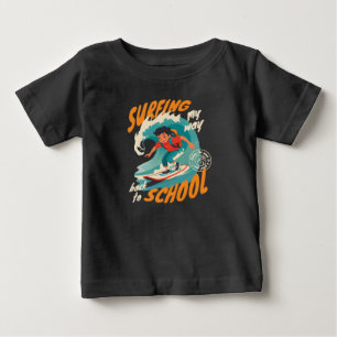 Illustration: Auf dem Surfbrett zurück zur Schule Baby T-shirt