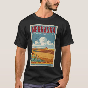 Illustration einer Farm in der Nebraska-Prärie, Re T-Shirt