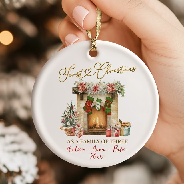 Illustration Erstes Weihnachten Familie zu Dritt Keramik Ornament (Von Creator hochgeladen)