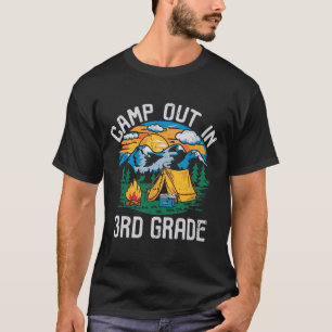 Im 3. Schuljahr zelten Lustiges Camping Natur zurü T-Shirt